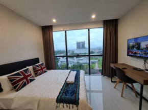 Lovely Kozi Square Studio Bedroom with Pool LV5C